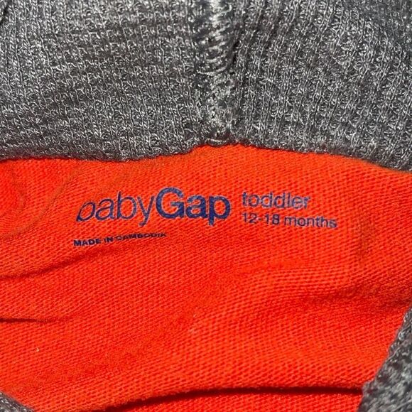 🔥 5 for $30 🔥 GAP Boys Skull Skiing Long Sleeve Hooded Shirt, 12-18M - Picture 2 of 2